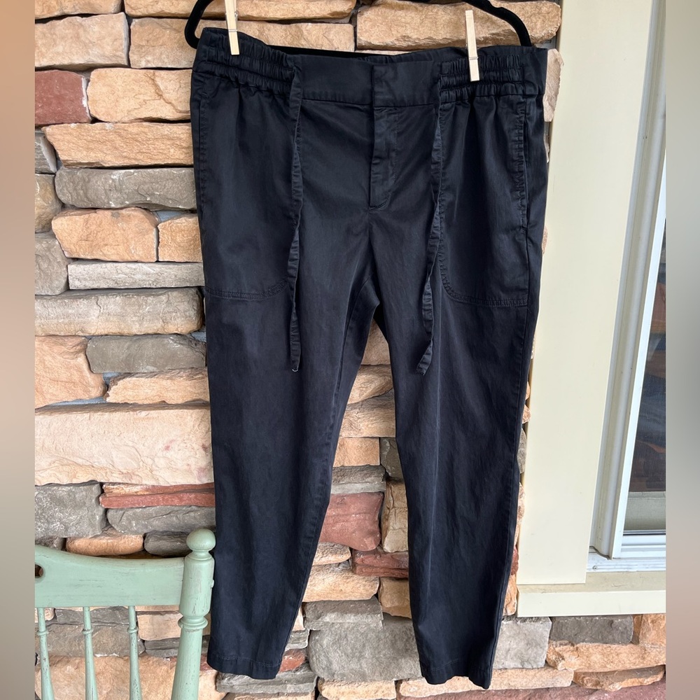 Lou & Grey Black Cargo Joggers